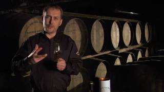 Bowmore - 15 Years Old Darkest with Iain Macallum