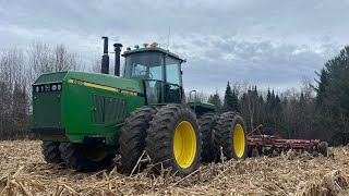 Discing Corn Stalks 2024: John Deere 8560