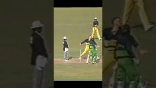 Shane Warne vs Inzamam Ul Haq \