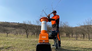 Stihl GH 370-S petrol shredder chipper working for the first time.( tocator de crengi pe benzina.)