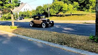 Cars leaving from car meet in Turku, Finland 31.7.2018