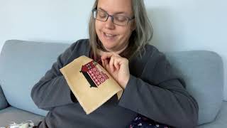 Flosstube Extra: Come Stitch With Me #1