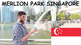 MERLION - SINGAPORE FAMOUS ATTRACTION