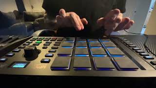 Finger drumming on the akai mpc studio 2 2021 #mpc #studio2 #fingerdrumming #beats #hiphop #trap