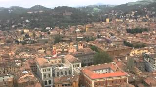 アキーラさん堪能①イタリア・ボローニャ・ボローニャの斜塔から市街の景色！Bologna Leaning Tower,Italy