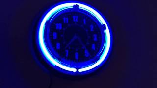 Cool Retro Neon Clock