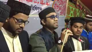 খুব সুন্দর একটি ইসলামী সঙ্গীত। এই ওলী আল্লার বাংলাদেশ এই শহীদ গাজীর বাংলাদেশ রহম করুন আল্লাহ।