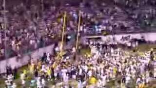 UCF tearing down the Goal post after breaking losing streak in 2006 go Knights!