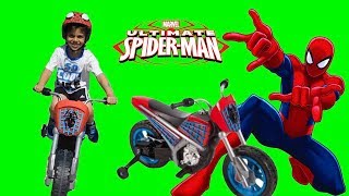 Marvel Ultimate Spiderman Electric battery powered 6 Volt motorbike! Unboxing and Assembly!