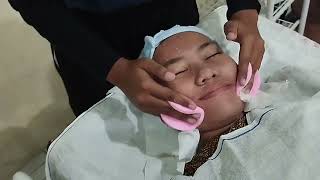 praktek facial (wajah tidak bermasalah)