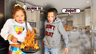 GIRL BURNS 🔥 DOWN HER PARENTS KITCHEN🤯😭