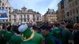 Irlande - Italie - Euro 2016 : Irish fans sing Go home to your sexy wives