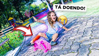 FUI ENSINAR MINHA IRMÃZINHA A ANDAR DE SKATE E ELA CAIU FEIO!!