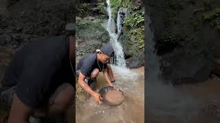 wow amazing!! Get pure gold from manual panning under a waterfall. fypviralシ #herigoldmining #video.