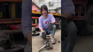 Xiaolan repair large truck