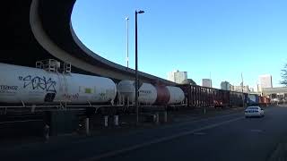 (Northbound) BNSF Priority Manifest Train pulls forward and stops at 21ST Street. (Part 1)