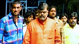 Sharath Lohitashwa Forcefully Enters College Campus