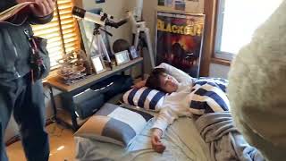 Issei who cannot get out of the bed - Takumi Kitamura 北村匠海 on Hoshi Furu Yoru ni