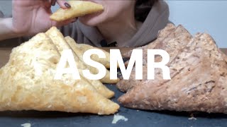 【ASMR/咀嚼音】三角チョコパイを食べる【鼻息注意】【Eating Sounds】