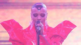 Sharaya J. Performs \