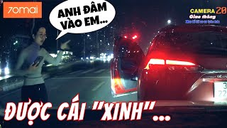 [VAR] Bối rối khi bị em gái xinh đẹp trách \