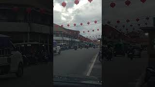 Situasi jalan penuh lampion