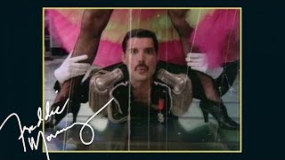 Freddie Mercury - Living On My Own ( Lyric )