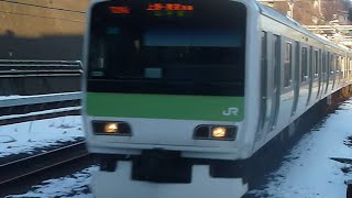 E231系500番台526編成山手線外回り日暮里駅到着