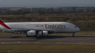 阿聯酋航空Emirates A380-861 A6-EEC EK366 DXB-TPE 桃園國際機場05L跑道降落（2024/01/19）