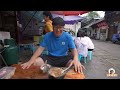 traditional street food in anshun guizhou贵州安顺顾府街美食，小锅凉粉，折耳根炸肉饼，阿星吃西瓜冰浆