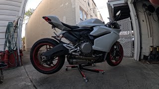 Constands Power Evo Motorcycle Central Stand Review | Ducati 959 Panigale | Motea