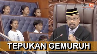 Timb speaker sambut tetamu dengan bertutur bahasa Orang Asli