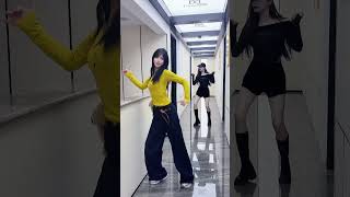 下班啦，慵懒的风格 #shortsvideo #dance #nurses #护士跳舞