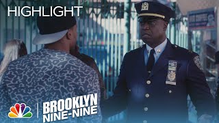 Brooklyn Nine-Nine - Holt Shows up a Dancer (Episode Highlight)