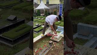 ZIARAH KE MAKAM BOKAP PART 1 #dennysumargo #youtubeshorts #densu #vlog #shortvideo