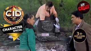 Character Special | सीआईडी | CID | एक जली हुई Car में मिले Team CID को बहुत सारे पैसे