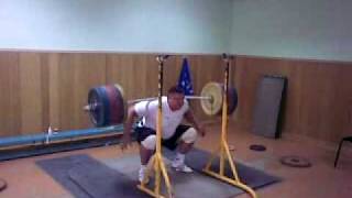 Squat without arms 275 kg/ 605 lb