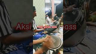 Aksi ganas bass