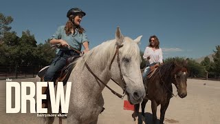 Drew Barrymore Almost Gives Shania Twain "Heart Attack" While Riding Horses |The Drew Barrymore Show