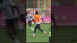 Mané met le feu pour ses débuts d’entraînement à Bayern Munich