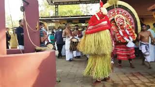 VAYALATTAM ARATHIL PLATHOTTAM- മനസ് നിറഞ്ഞ്  വയലാട്ടം. #THEYYAM  #KRISHTUBE  #KERALATOURISM #KANNUR