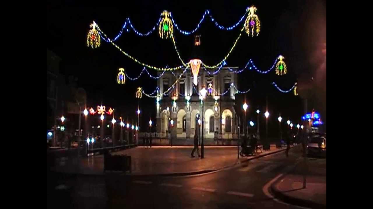 VILLAVICIOSA DE ASTURIAS LUCE LA ILUMINACION DE LA NAVIDAD 2013 - YouTube