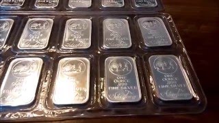 Closeup - Silvertowne 1oz Silver Bars