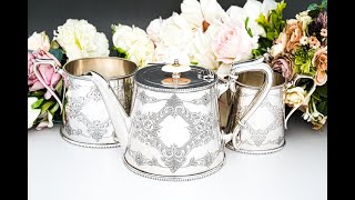 シルバープレート製　1900年前後　薔薇、お花、スクロールのエングレービング　ティー3点セット / c.1900 Silver plated hand engraved tea set