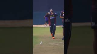 Shardul Thakur copies Harbhajan Singh's bowling action 🤔👀  | KKR | #shorts