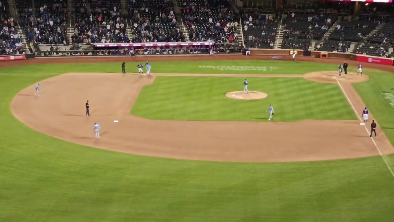 New York City Up-close - Pete Alonso Hits A Dramatic 3-run Walk Off ...