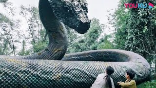 The boy became friends with a big snake when running from a monster! | Snake 3 |