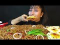 eating vegetable chowmein with sunny sideup egg chowmein eating video eating show mukbang