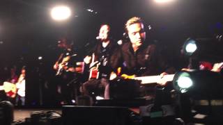 Young Volcanoes Acoustic Live Fall Out Boy