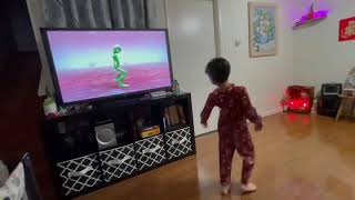 Aaron Green Frog dance